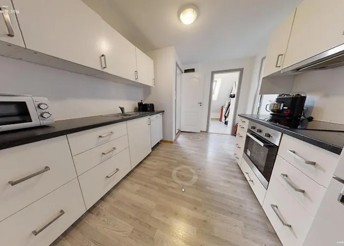 Spacious, 1 Minute From Bryggen! Lägenhet *